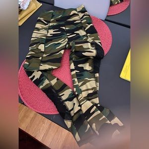 Camo leggings
